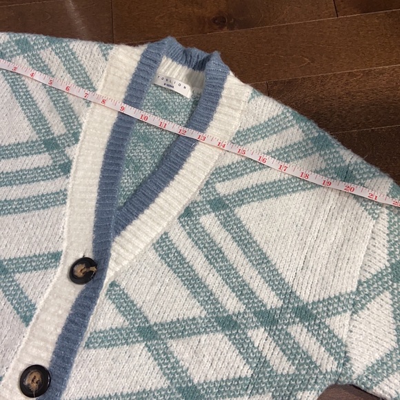 Soft Knit Preppy Print Cardigan - Picture 6 of 9